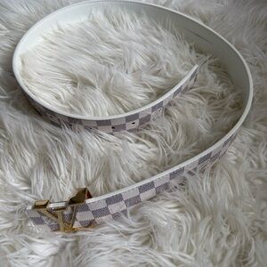Checkered White and Gray Women's Belt